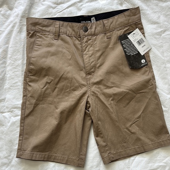Volcom Youth Tan Shorts - Picture 1 of 2